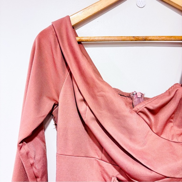 SHEIN Pink one-sleeve jumpsuit - Picture 2 of 7